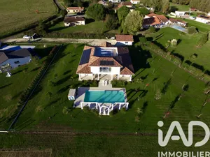 Architectural house in Toujouse (32240)