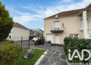 Apartment at Montereau-Fault-Yonne (77130)