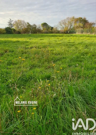 Terrain à bâtir à Le Thou (17290)