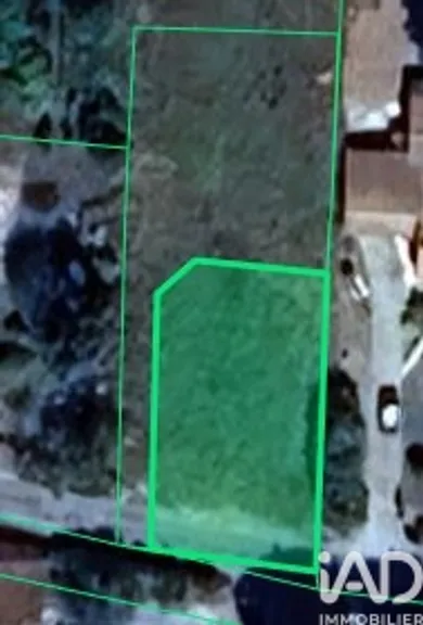 Building plot at Saint-Césaire (17770)