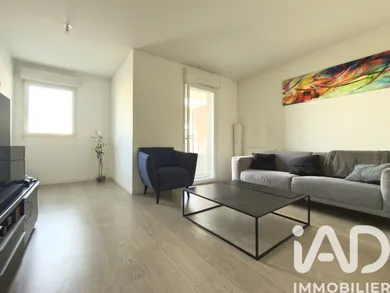 Apartment in Nantes (44300)