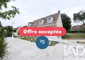 House at Saint-Vrain (91770)