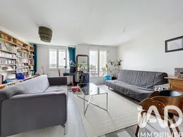 Apartment in Rezé (44400)