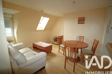 Building at Hennebont (56700)