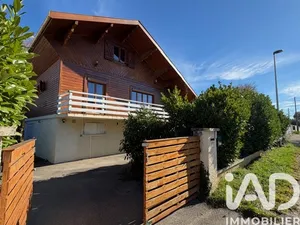 Maison à Saint-Laurent-de-Mure (69720)