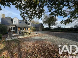 Maison de campagne à Locarn (22340)