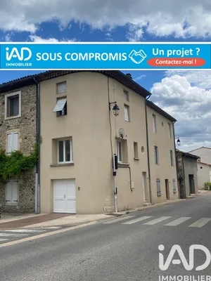 Building at Baix (07210)