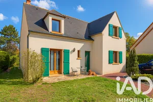 House at Verneuil-sur-Seine (78480)