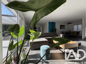 House at Chauvé (44320)