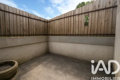 Townhouse in Parthenay (79200)