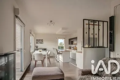 Apartment at Bois-d'Arcy (78390)