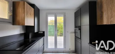 Maison à Villeneuve-la-Garenne (92390)