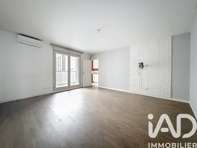 Apartment at Gennevilliers (92230)