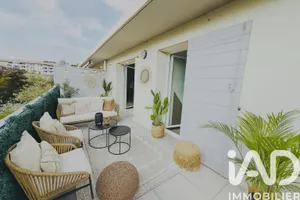 Apartment at Aix-en-Provence (13090)