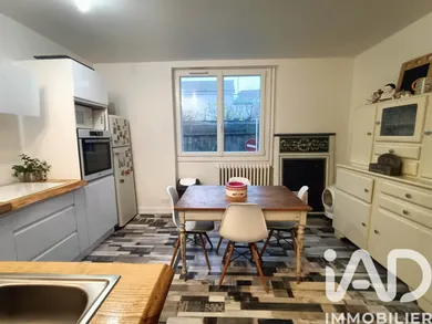 Townhouse in Vichy (03200)