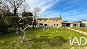 Mas at Lagnes (84800)