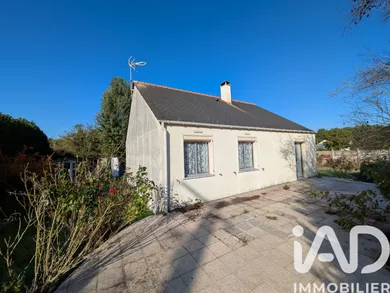 Village house at Saint Philbert du peuple (49160)