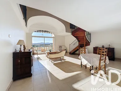 Apartment in Saint-Raphaël (83700)
