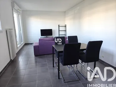 Apartment in Rezé (44400)