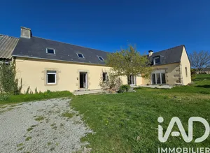 House at Saint-Nic (29550)