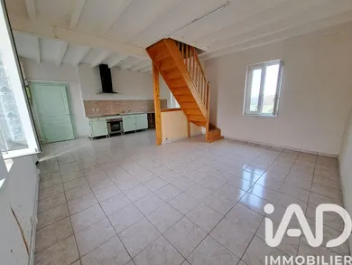 Maison de campagne à Châtel-de-Neuvre (03500)