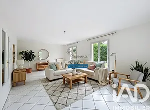 House at Noiseau (94880)