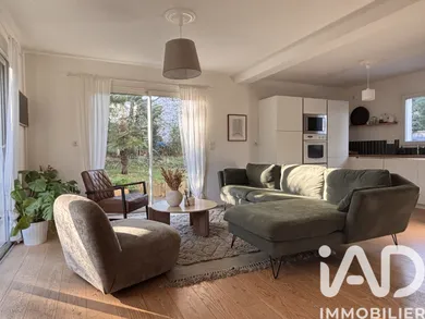 House at La Chapelle-sur-Erdre (44240)