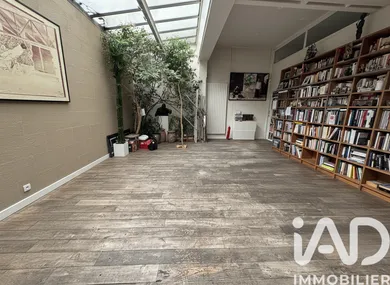 Triplex in Paris (75020)