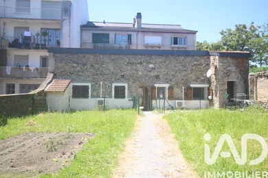 Immeuble à Oloron-Sainte-Marie (64400)