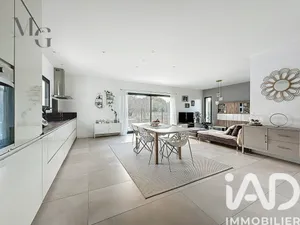 House at Pomérols (34810)