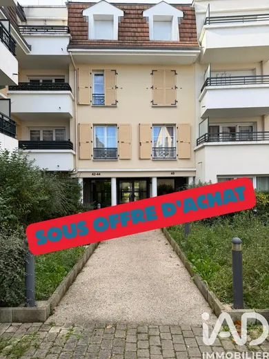 Apartment in Vaujours (93410)