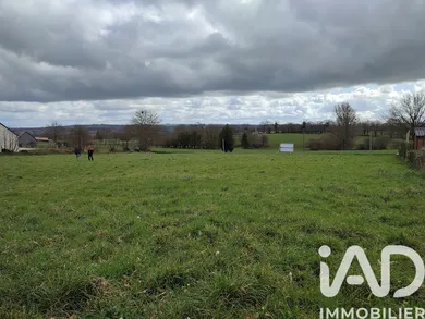 Terrain à bâtir à Les Loges-Marchis (50600)