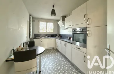 Apartment in Troyes (10000)