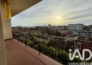 Apartment at Troyes (10000)