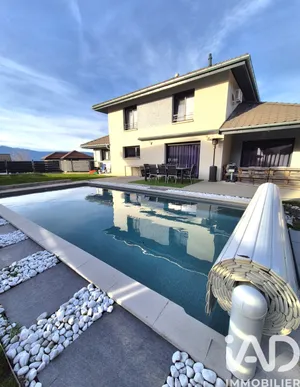 House at Vers (74160)