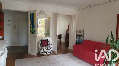 Apartment in Paris (75010)