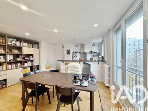Apartment at Aubervilliers (93300)