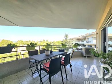 Apartment in Saint-Raphaël (83700)