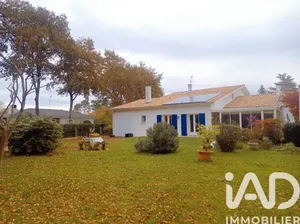 Traditional house in Le Pian-Médoc (33290)