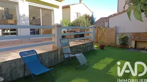 House at Mèze (34140)