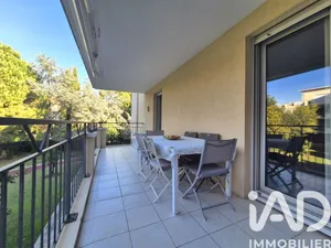 Apartment at Saint-Laurent-du-Var (06700)