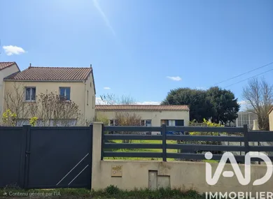 Maison à Basse-Goulaine (44115)