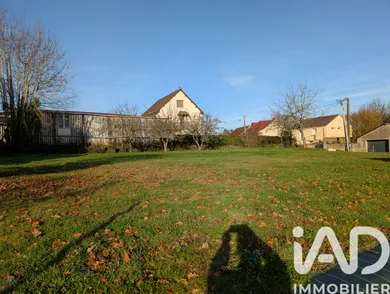 Terrain à Sainte-Sabine-sur-Longève (72380)