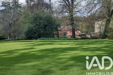 Terrain à bâtir à Les Artigues-de-Lussac (33570)