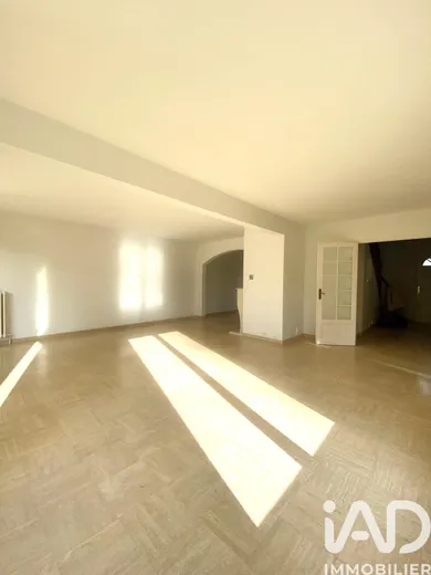 Maison à Crespières (78121)