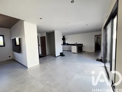 Architectural house in Montamisé (86360)