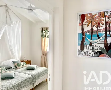 Architectural house in Bouillante (97125)