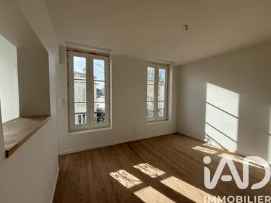 Apartment in La Rochelle (17000)