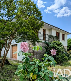 House at Saint-Seurin-sur-l'Isle (33660)