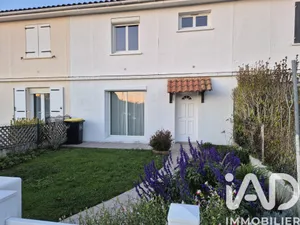 Maison à La Couronne (16400)